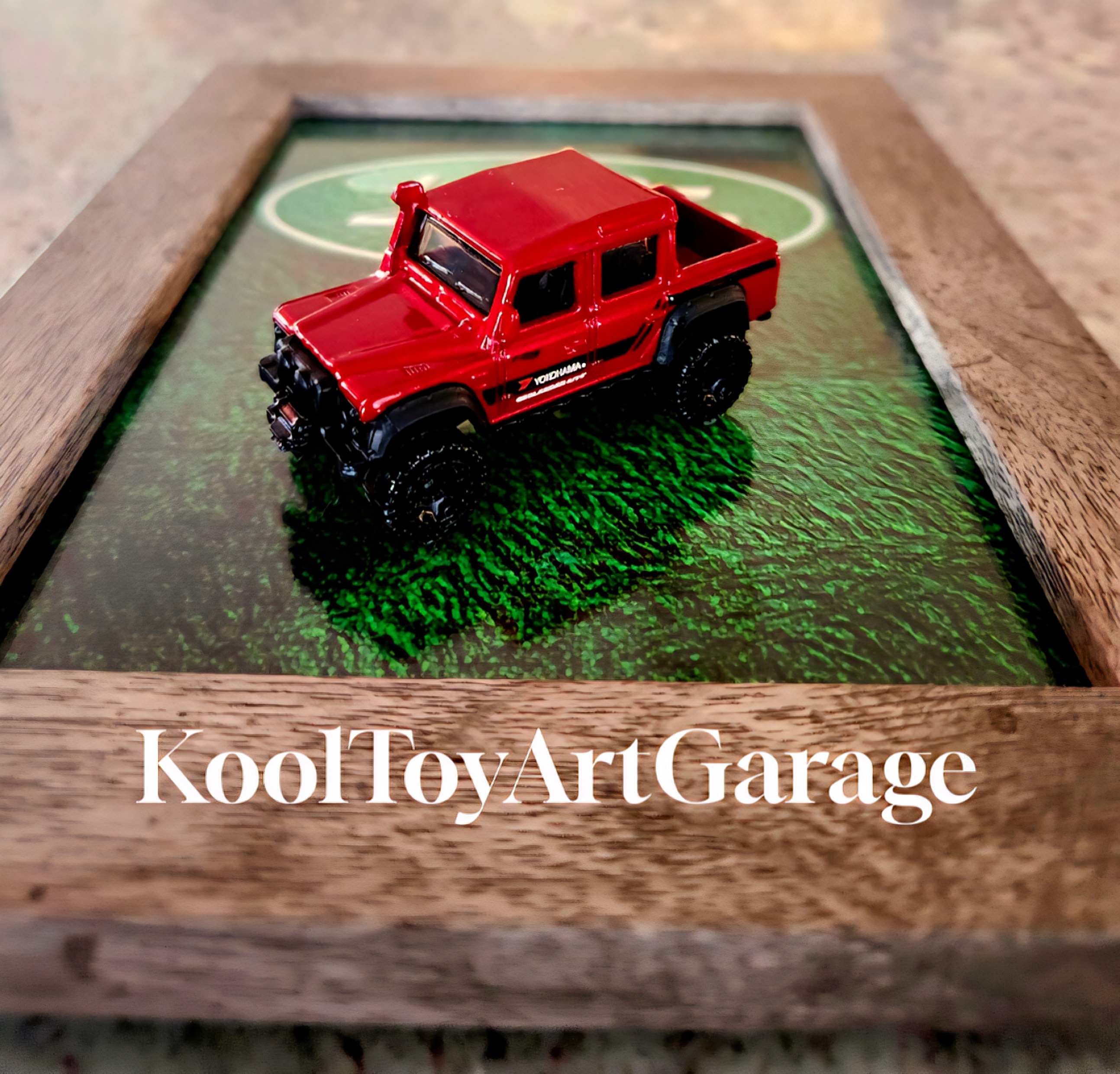 Land Rover Shadow Box